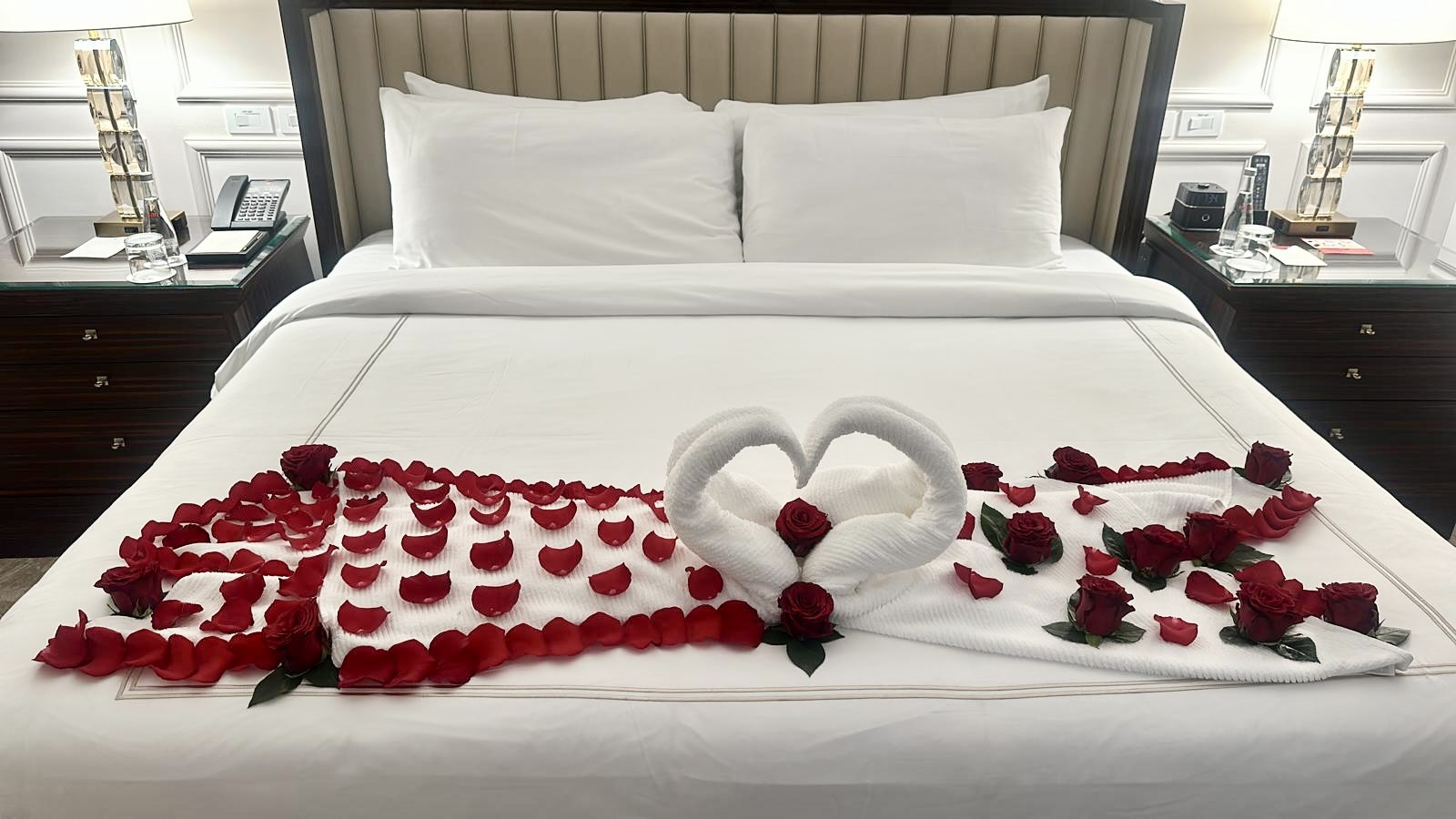 Rose Petal Swan Arrangement